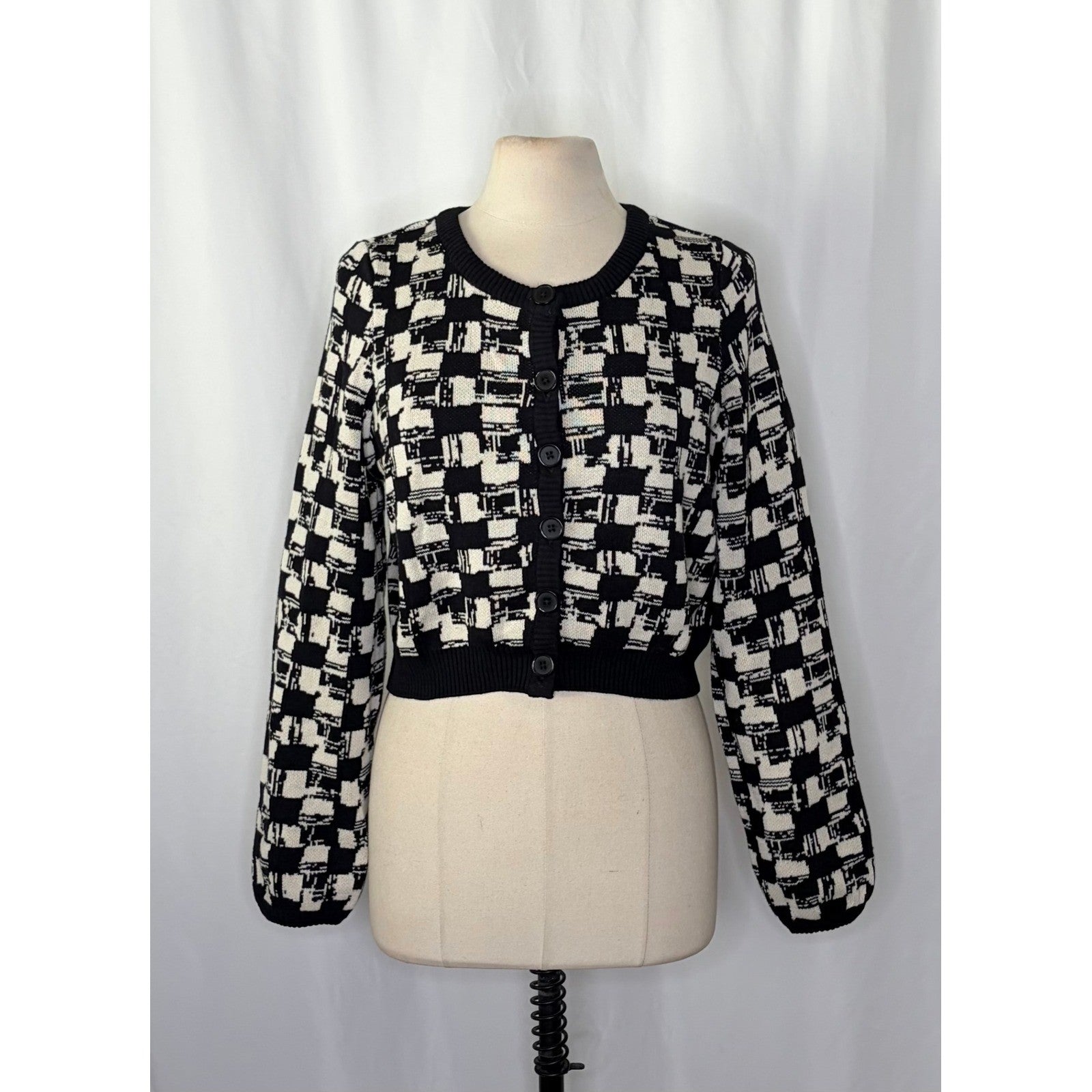 NWT!! CLEOBELLA Marybeth Biarritz Cardigan Sweater Black Ivory Cropped Large