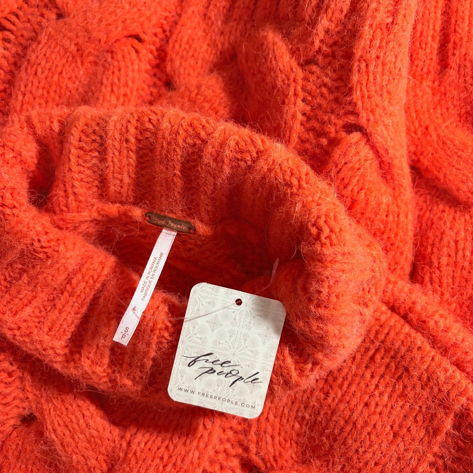 NWT!! FREE PEOPLE Clementine SoftSpun Cable Knit Pullover Solid Orange Small