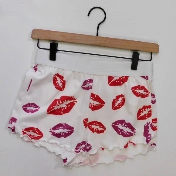 NEW!! HOT LIPS Lipstick Kiss Cropped Loungewear Two Piece Set Top Shorts Small