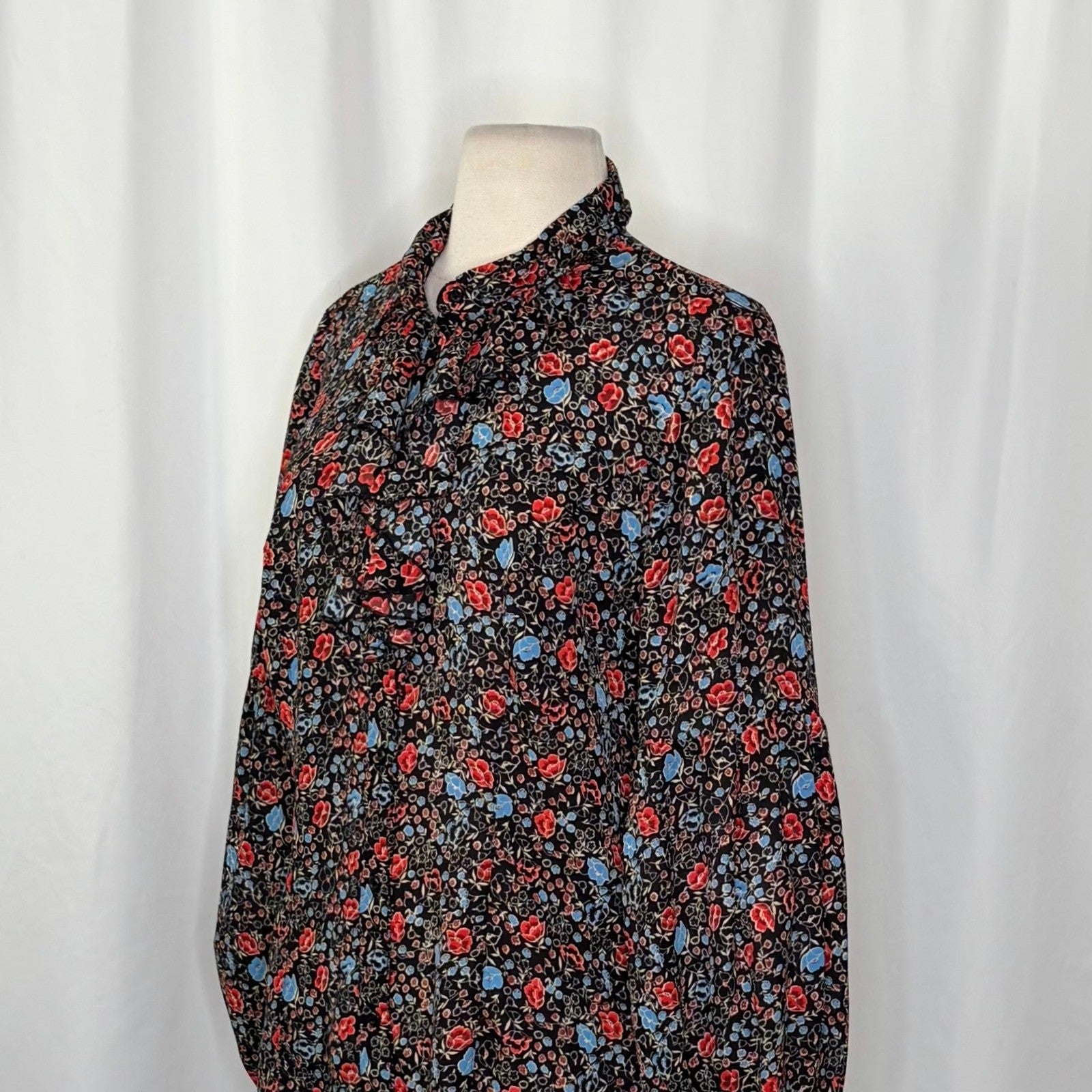FREE PEOPLE Black Floral Ruffled Poet Top Blouse Buttondown Bohemian Medium