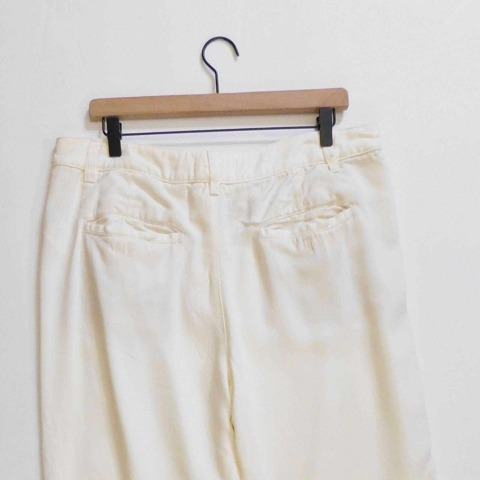 NWT!! ANTHROPOLOGIE Scout Tapered Slim Pants Natural Off White Pockets Size 32