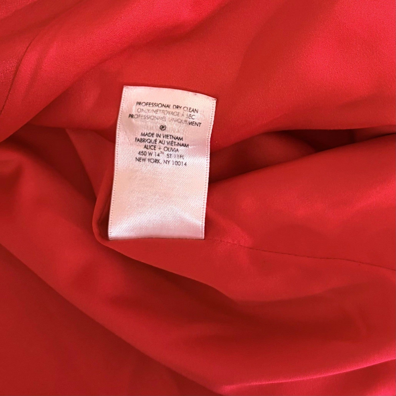 ALICE + OLIVIA Justin Velvet One Button Blazer Perfect Ruby Red Solid Satin 8