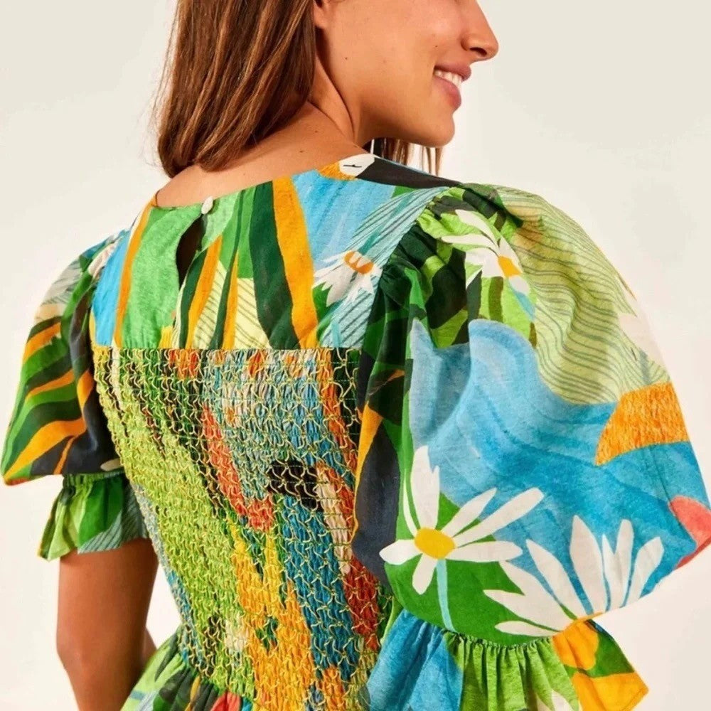 NEW!! FARM RIO Vintage Toucans Smocked Peplum Top Blouse Tropical Small