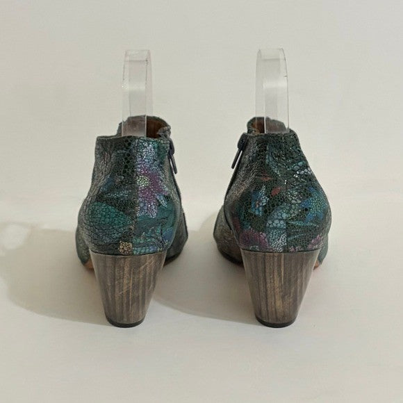 CALLEEN CORDERO Leather Green Floral Print Ankle Boots Booties Chunky Heels 9.5