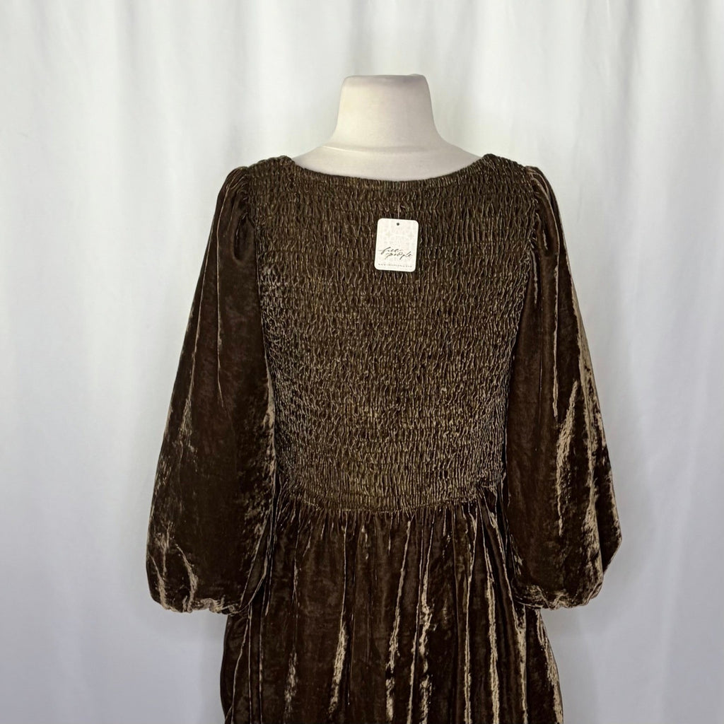 NWT!! FREE PEOPLE Farrier Velvet Mini Dress Smocked Solid Brown Bear Mini XS