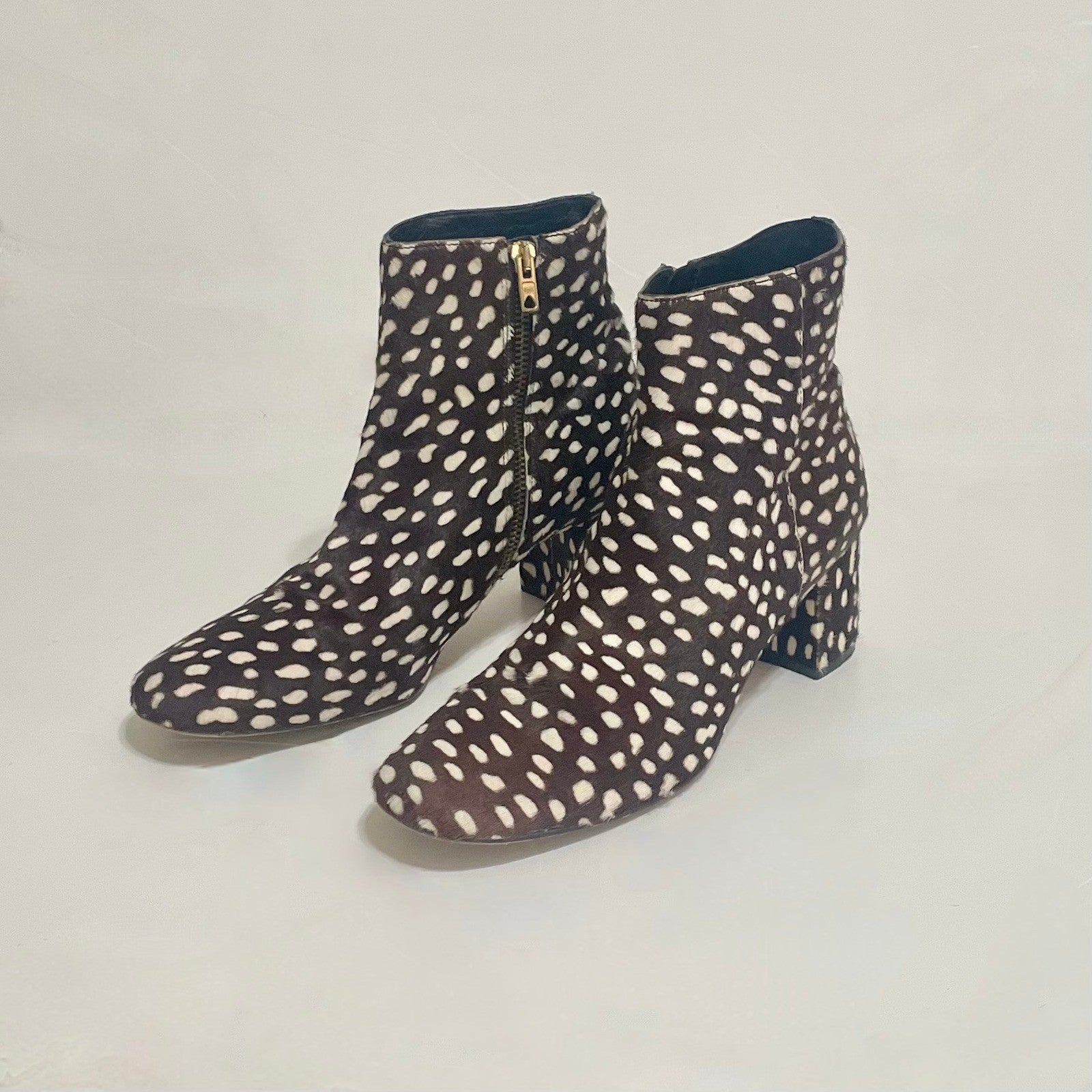 J. CREW Side Zip Ankle Boots Leopard Calf Hair Leather Spotted Zippers Size 8.5