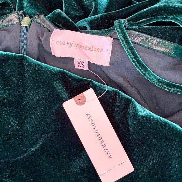 NWT!! Anthropologie COREY LYNN CALTER Green Velvet Wide Leg Jumpsuit X-Small