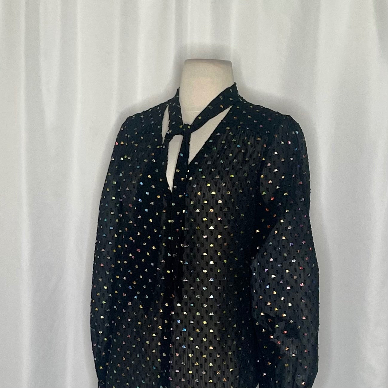 NWT!! PAIGE Cleobelle Black Metallic Tie Neck Top Blouse Rainbow Clip Dot XS