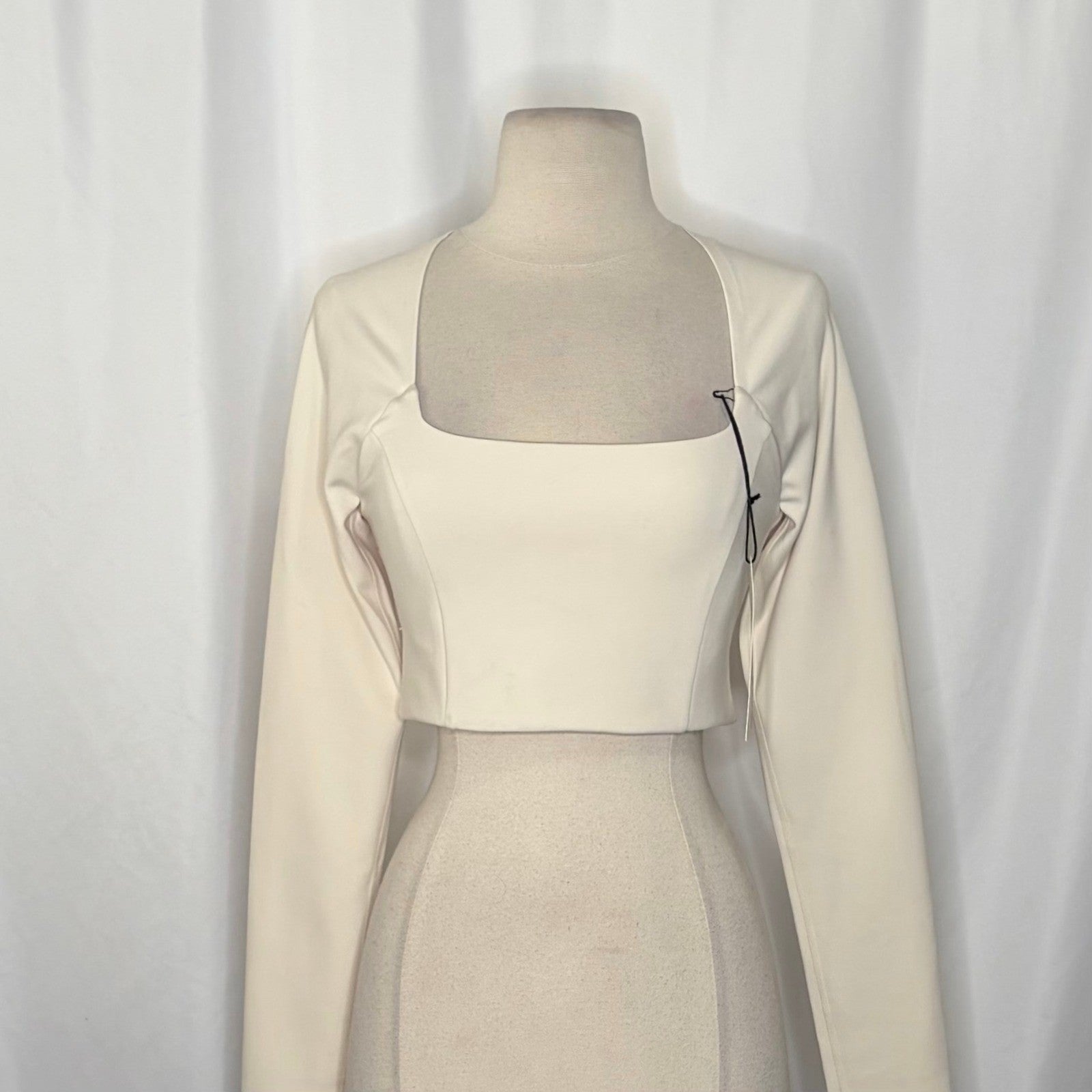 NWT!! GIRLFRIEND COLLECTIVE Kinsley Ivory Long Sleeve Cropped Top Medium