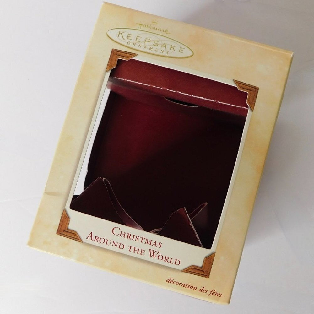 Vintage HALLMARK Keepsake Ornament Christmas Around the World 2002 Ball