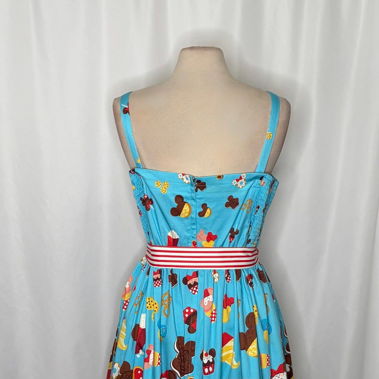 DISNEY The Dress Shop Food Icons Treats Dress Smocked Retro Disneyland Size 2X