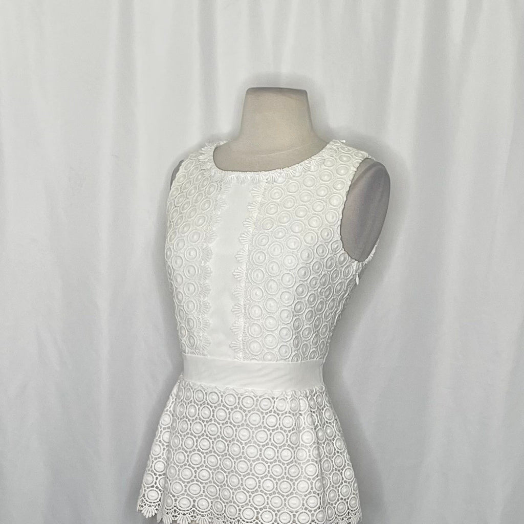 DVF DIANE VON FURSTENBERG Tavita Lace Peplum Top Blouse Solid White Size 4