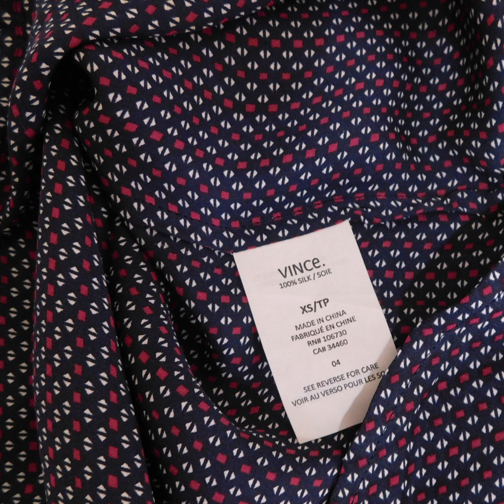 VINCE Mini-Geo Print Silk Blouse Top Mini Geo Geometric Print V Neck X-Small