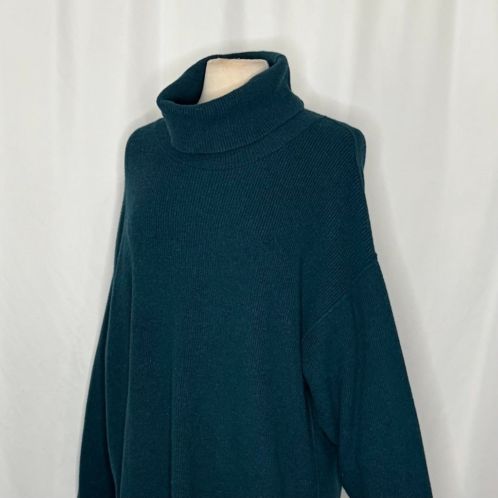 FREE PEOPLE Softly Structured Solid Teal Sweater Turtleneck Tunic Knit Medium