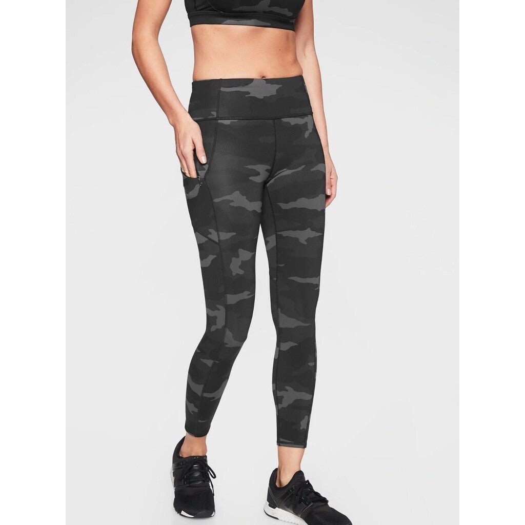 ATHLETA Camo Contender 7/8 Tight Camouflage Print Side Pockets Workout Gym Small