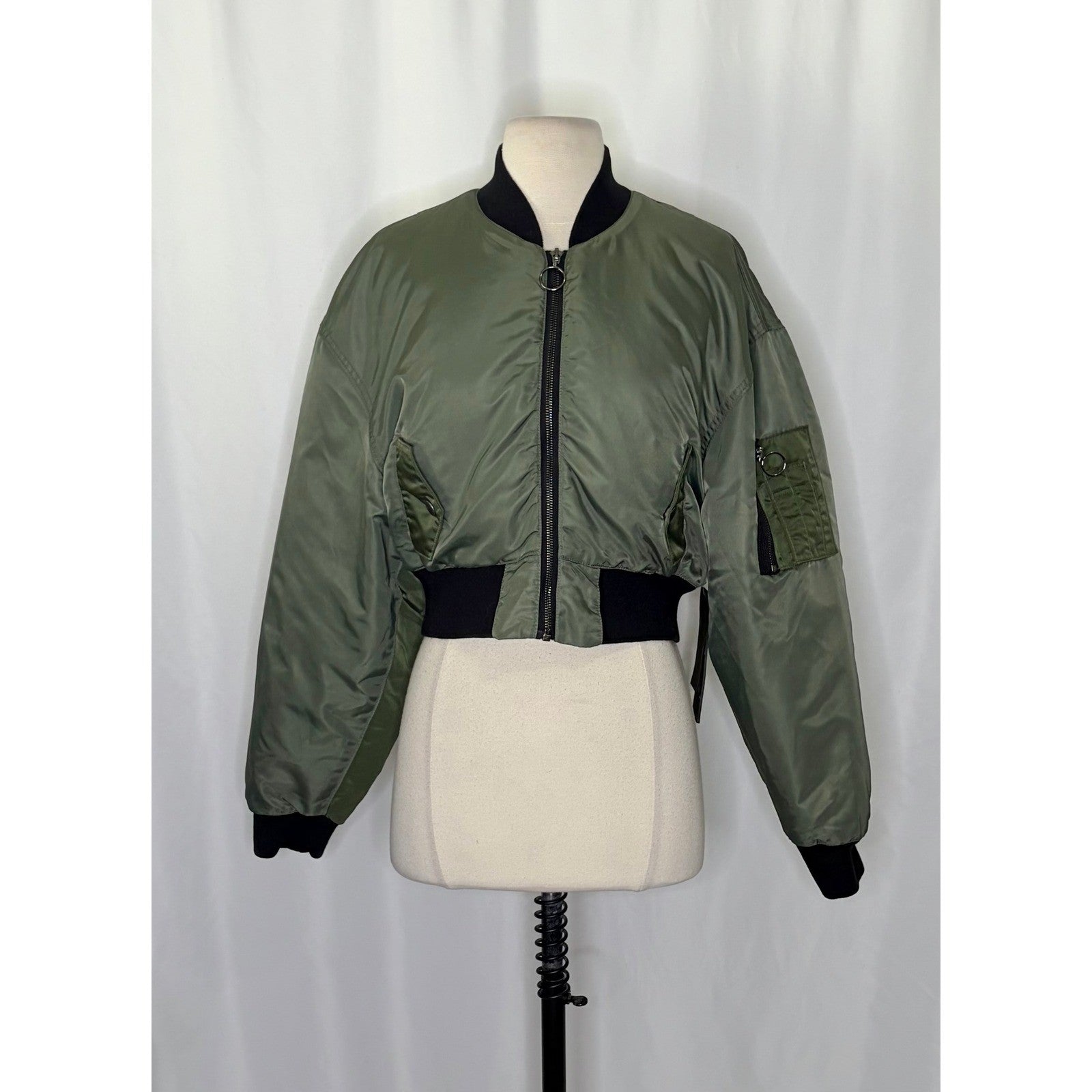 NWT!! Revolve HUDSON JEANS Rogue Olive Green Bomber Jacket Cropped Pockets Small