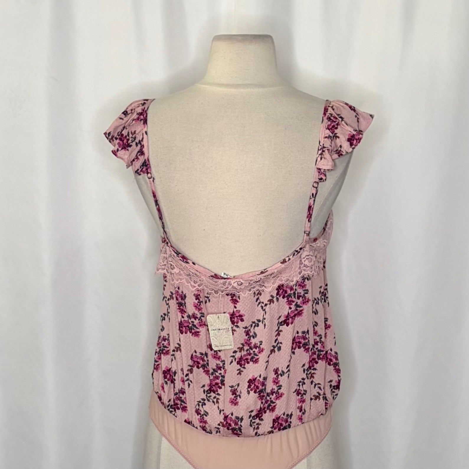 NWT!! FREE PEOPLE Intimately Take It Away Floral Bodysuit Lace Ruffled Small