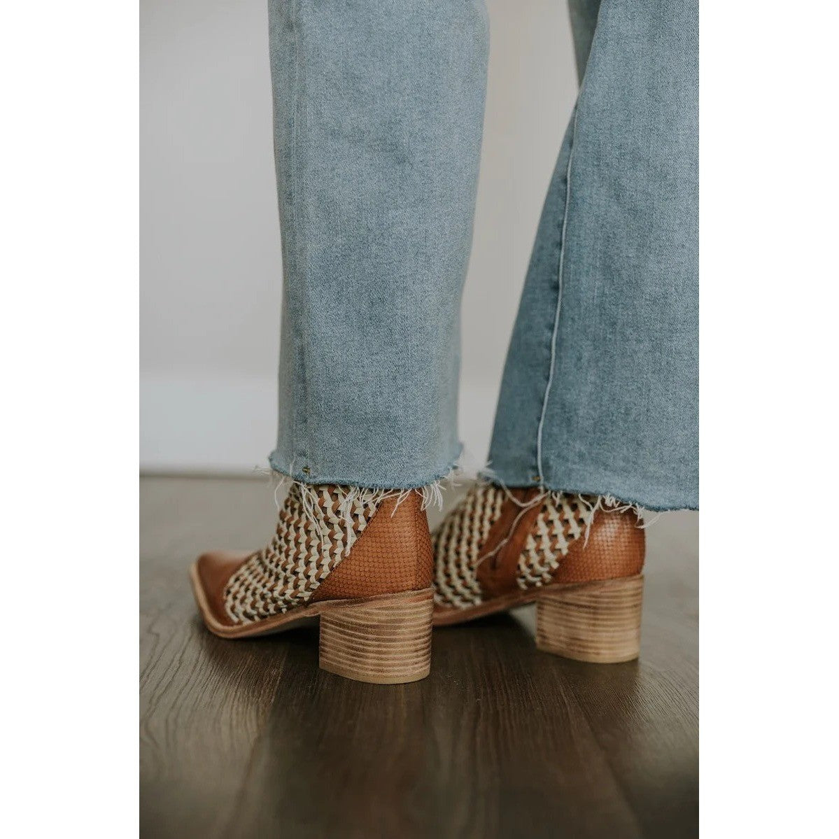 ROOLEE Opening Night Woven Ankle Boots Brown Point Toes Western Southwestern 7