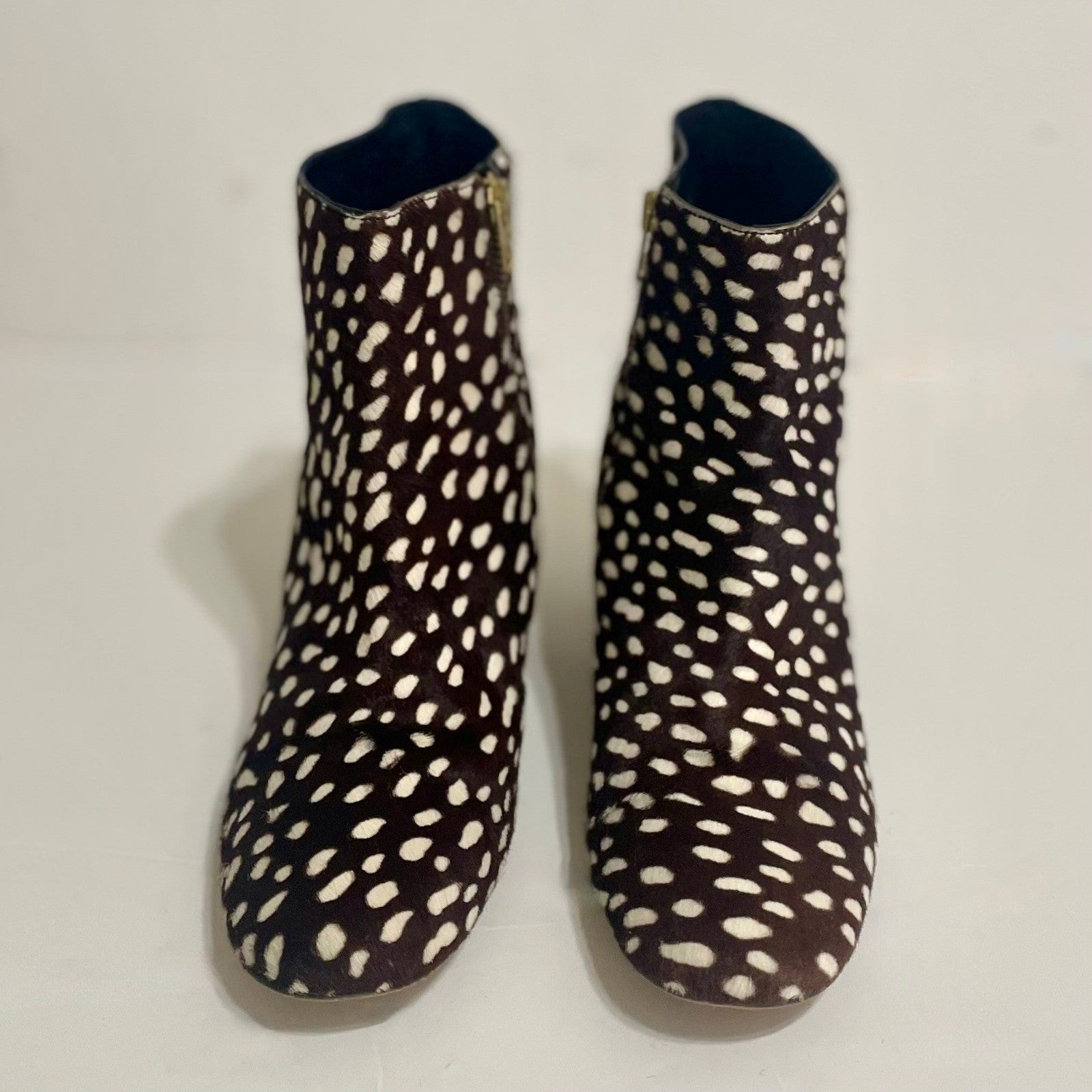 J. CREW Side Zip Ankle Boots Leopard Calf Hair Leather Spotted Zippers Size 8.5