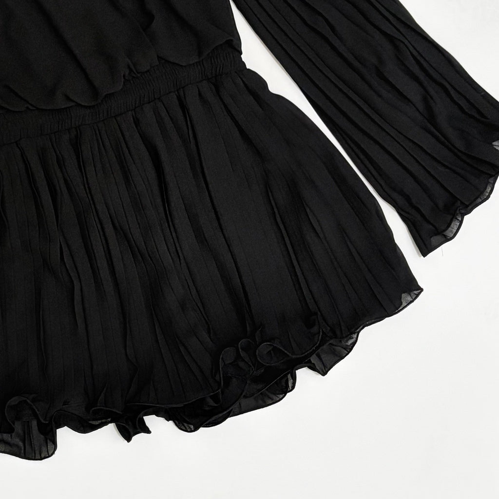 NWT!! ENDLESS ROSE Black Pleated Romper Playsuit Solid Black Flirty Large