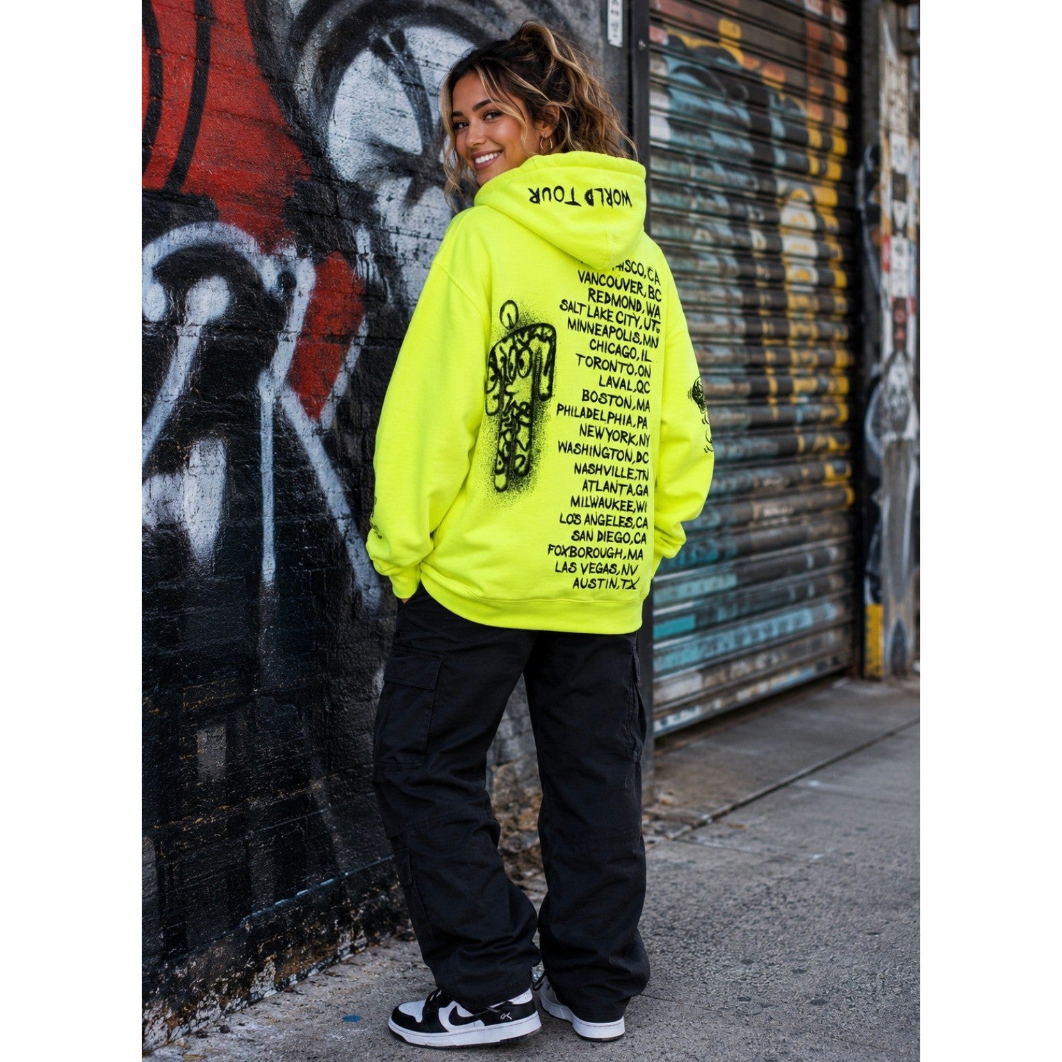 BILLIE EILISH Graffiti Ghouls 2019 World Tour Hoodie Monster Neon Yellow Small