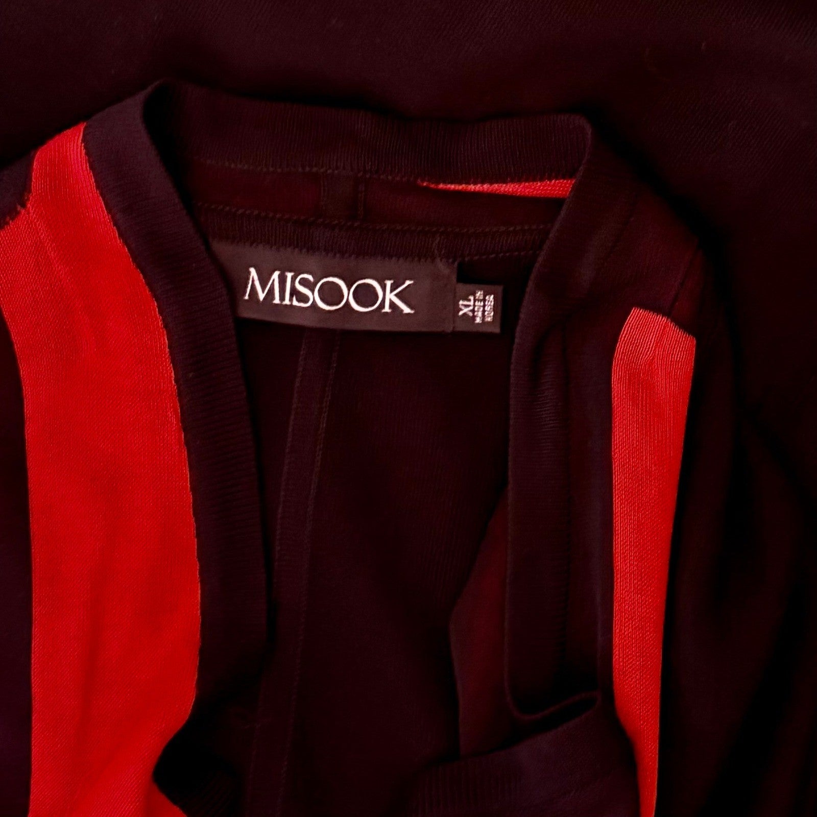 MISOOK Poncho Cape Sweater Red Black Knitwear Button Sides Geometric X-Large