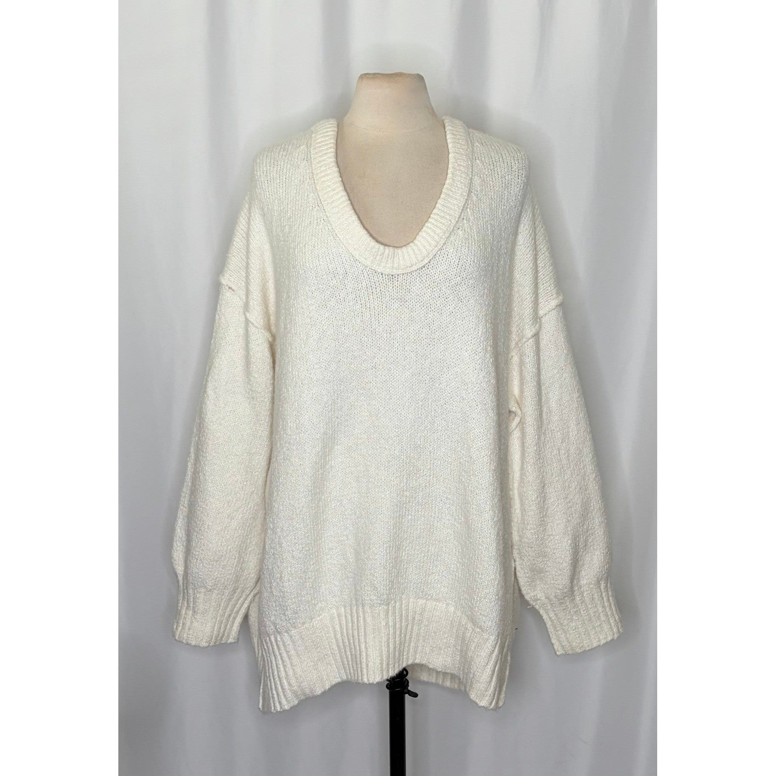 FREE PEOPLE Brookside Tunic Sweater Ivory Slouchy Solid Knitwear Scoop Large