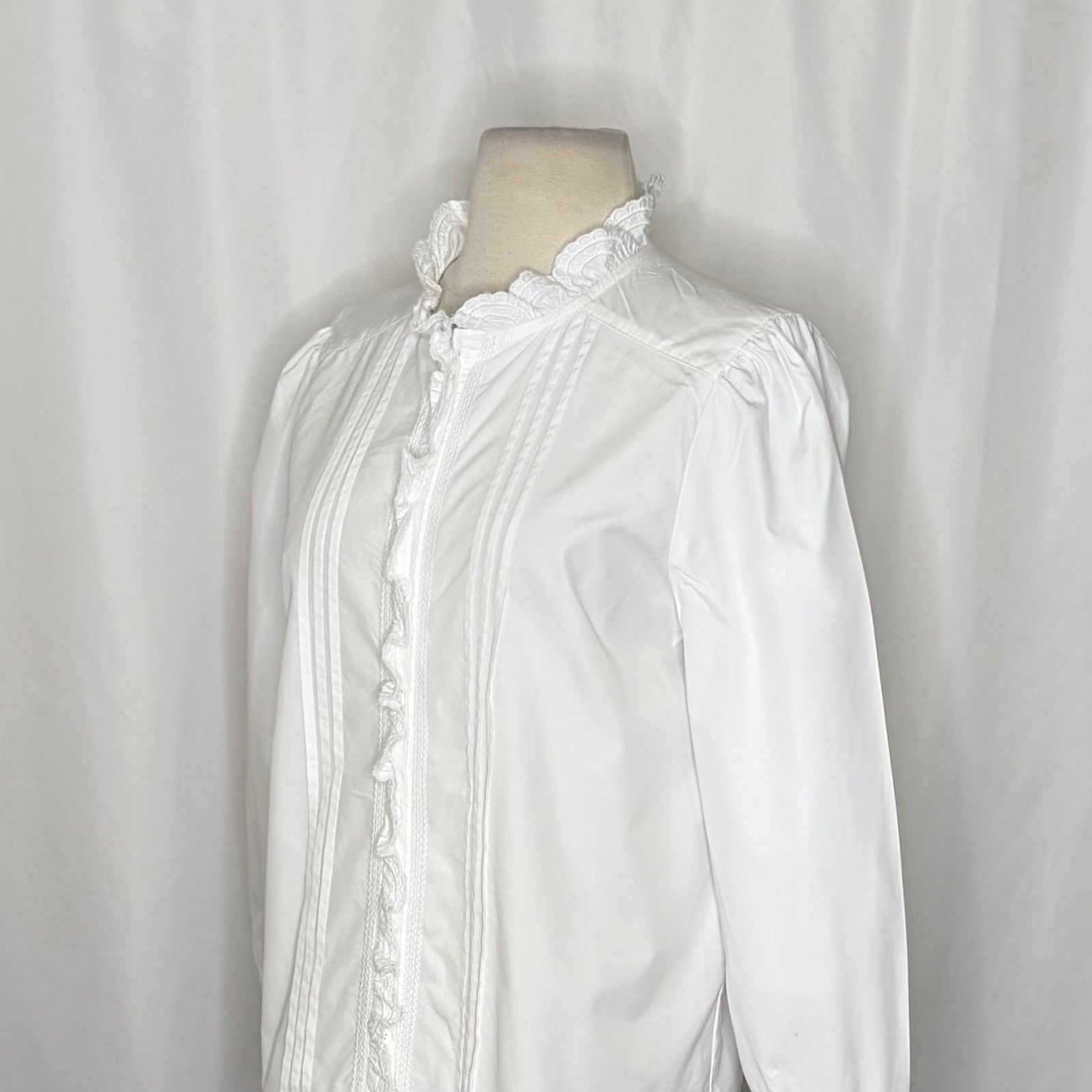 SUNDANCE White Pleated Embroidered Ruffled Buttondown Top Blouse Petite Small