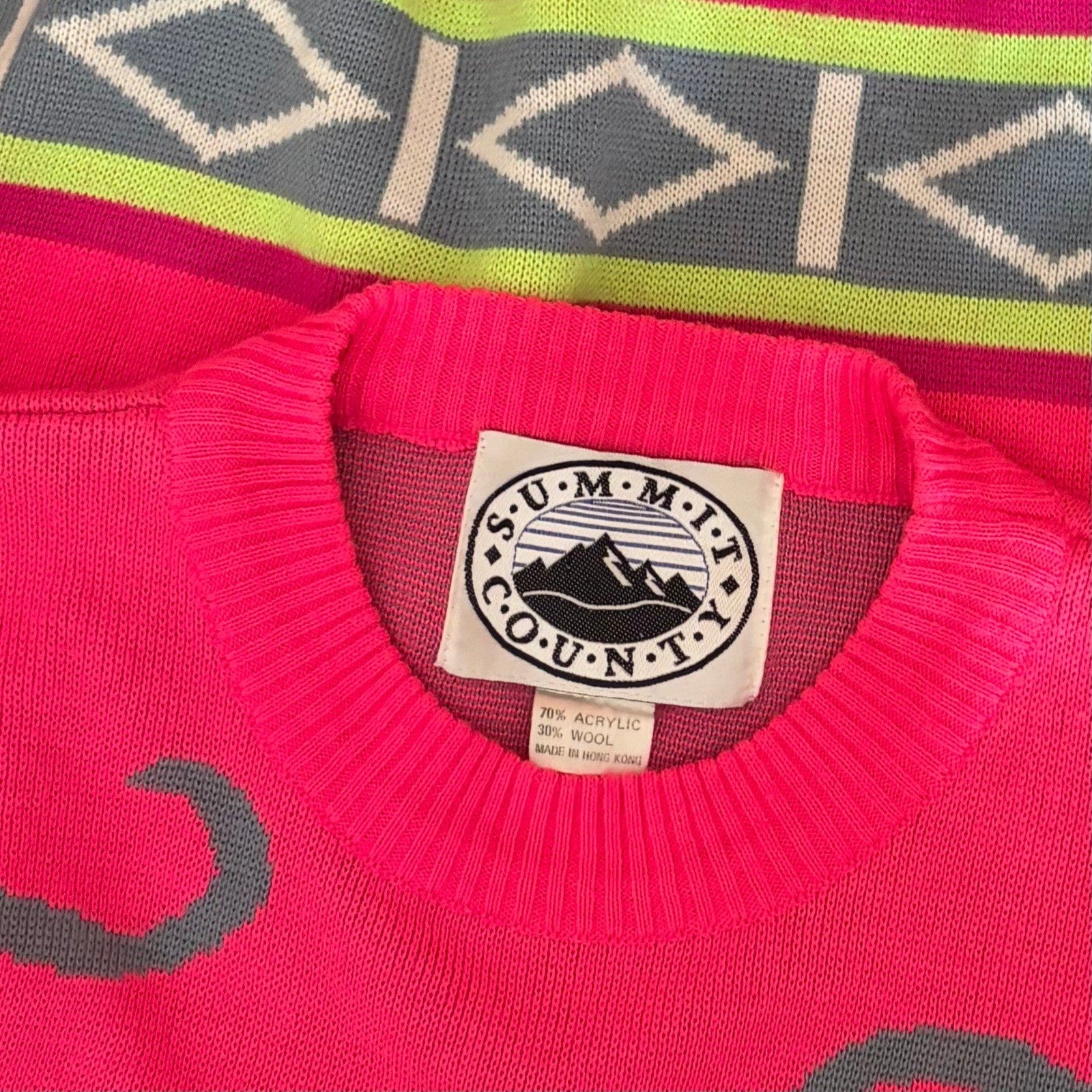 Vintage SUMMIT COUNTY Sporty Wool Blend Crew Neck Sweater Pink Colorful Medium