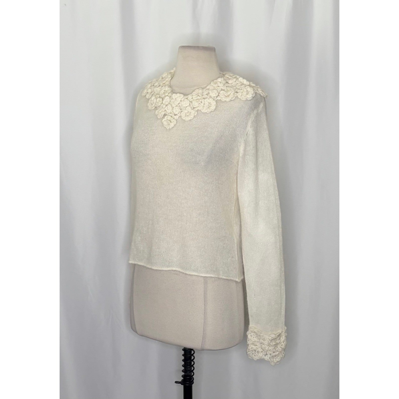 ZARA Alpaca Wool Ecru Crochet Flower Appliqué Sweater Blogger Favorite Small