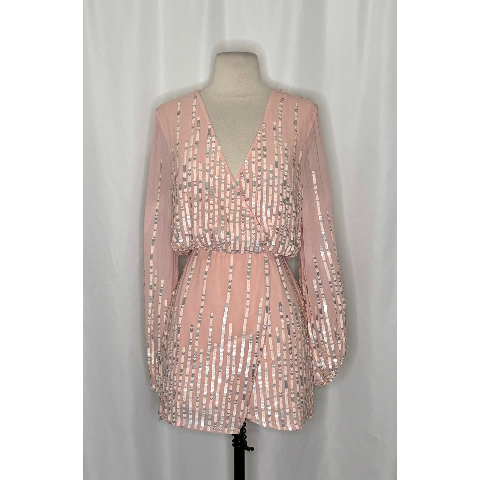 NWT!! LOVERS + FRIENDS Poppy Blush Pink Sequin Long Sleeve Mini Dress Medium