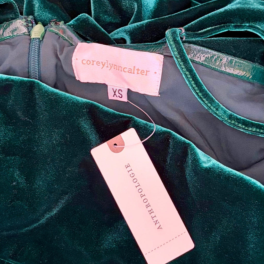 NWT!! Anthropologie COREY LYNN CALTER Green Velvet Wide Leg Jumpsuit X-Small