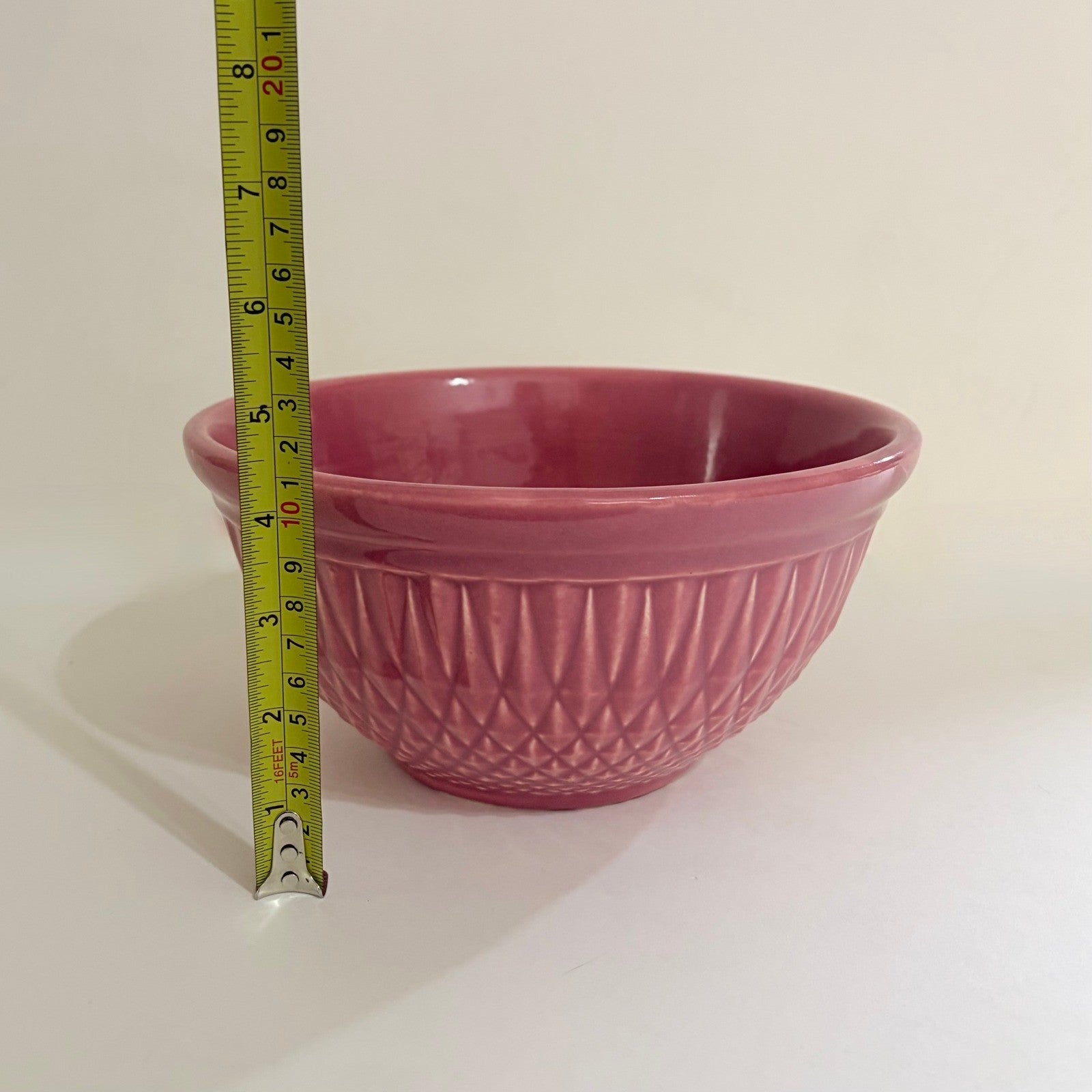 Set 2 Vintage A.E. HULL Pottery Company Pink Kitchen Bowl Nesting Glossy Diamond