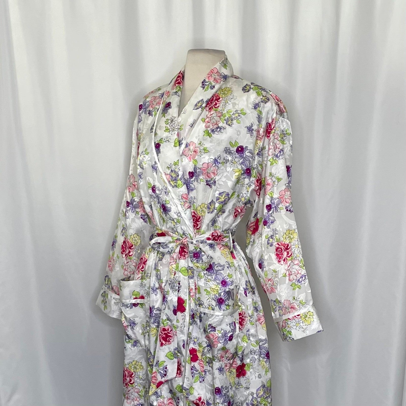Vintage VICTORIA'S SECRET Gold Label Floral Jacquard Satin Robe Pockets Small