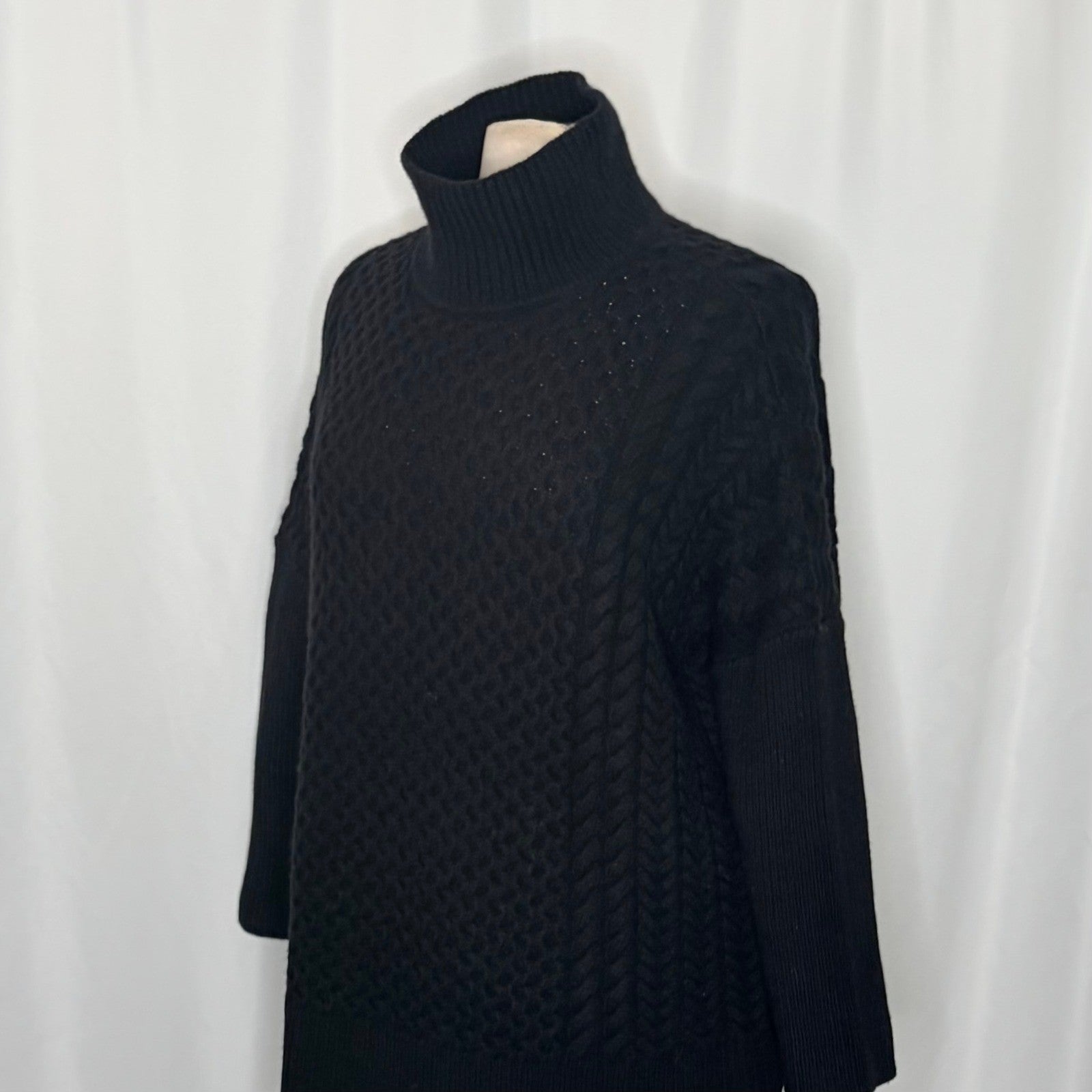 AYR Le Square Extra Fine Merino Wool Chunky Knit Sweater Black Pullover Small