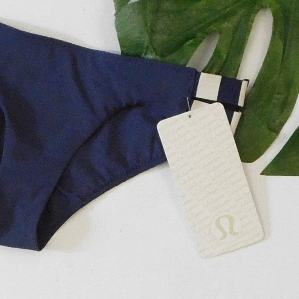 NWT!! LULULEMON Athletica Shanti Surf Bikini Bottoms Cadet Blue Stripe Size 4