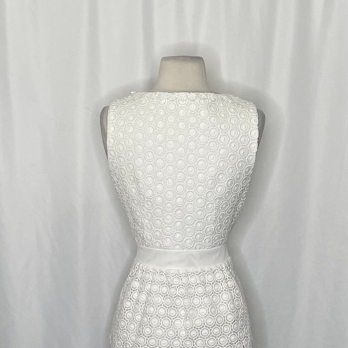 DVF DIANE VON FURSTENBERG Tavita Lace Peplum Top Blouse Solid White Size 4