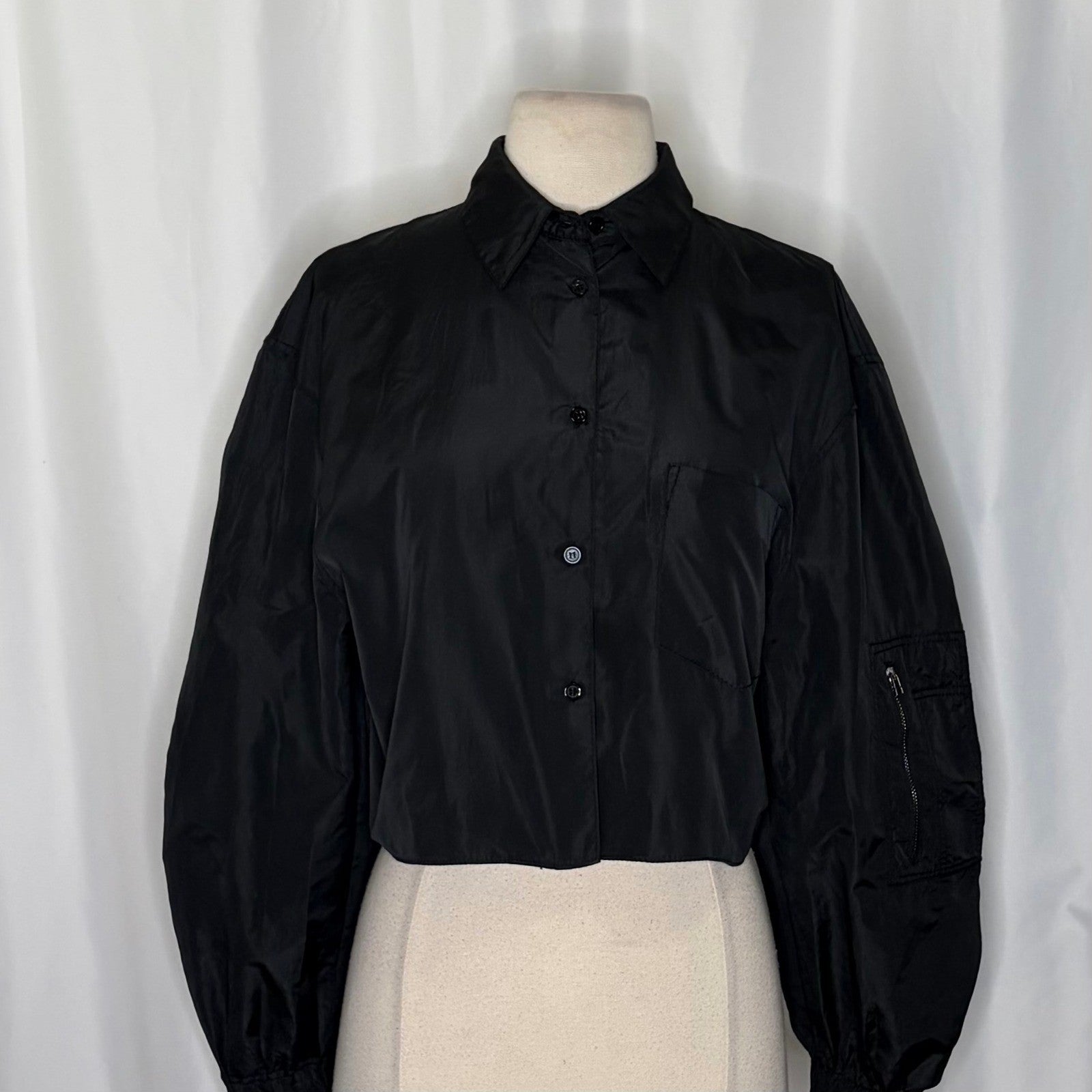 ZARA Black Cropped Pocket Shirt Gathered Long Sleeves Buttondown Solid Small