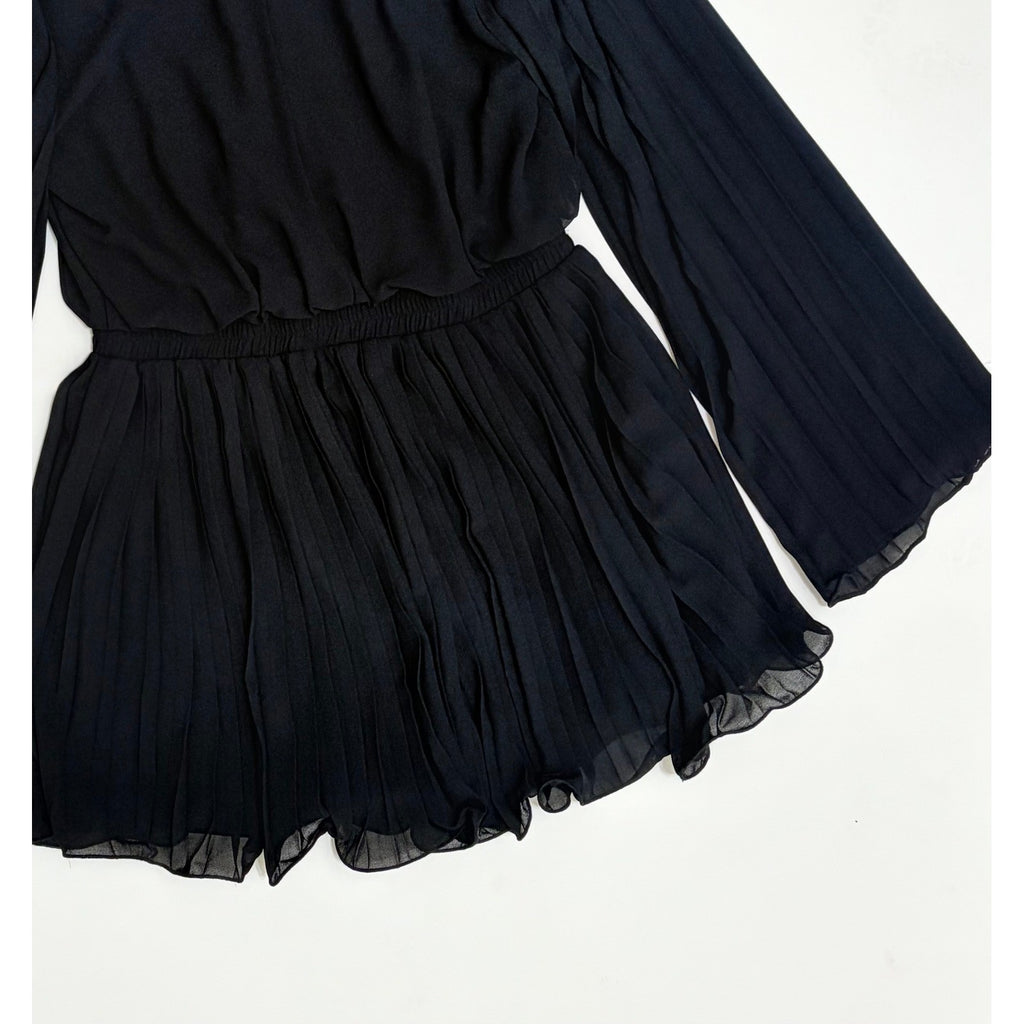 NWT!! ENDLESS ROSE Black Pleated Romper Playsuit Solid Black Flirty Large