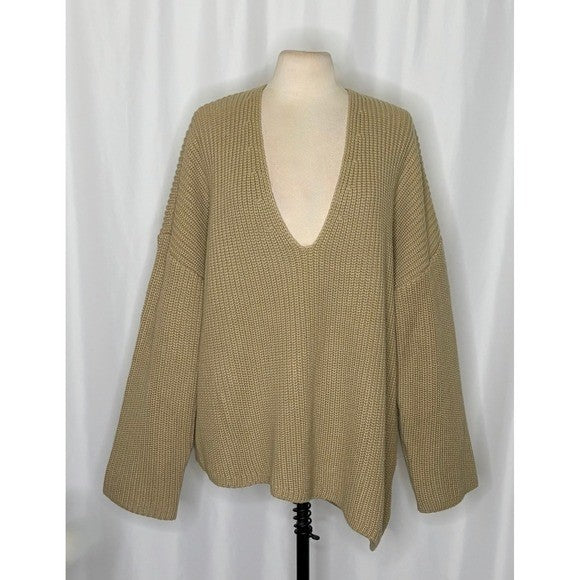 WEWOREWHAT Solid V Neck Sweater Solid Tan Oat Oversized Knitwear Medium Large