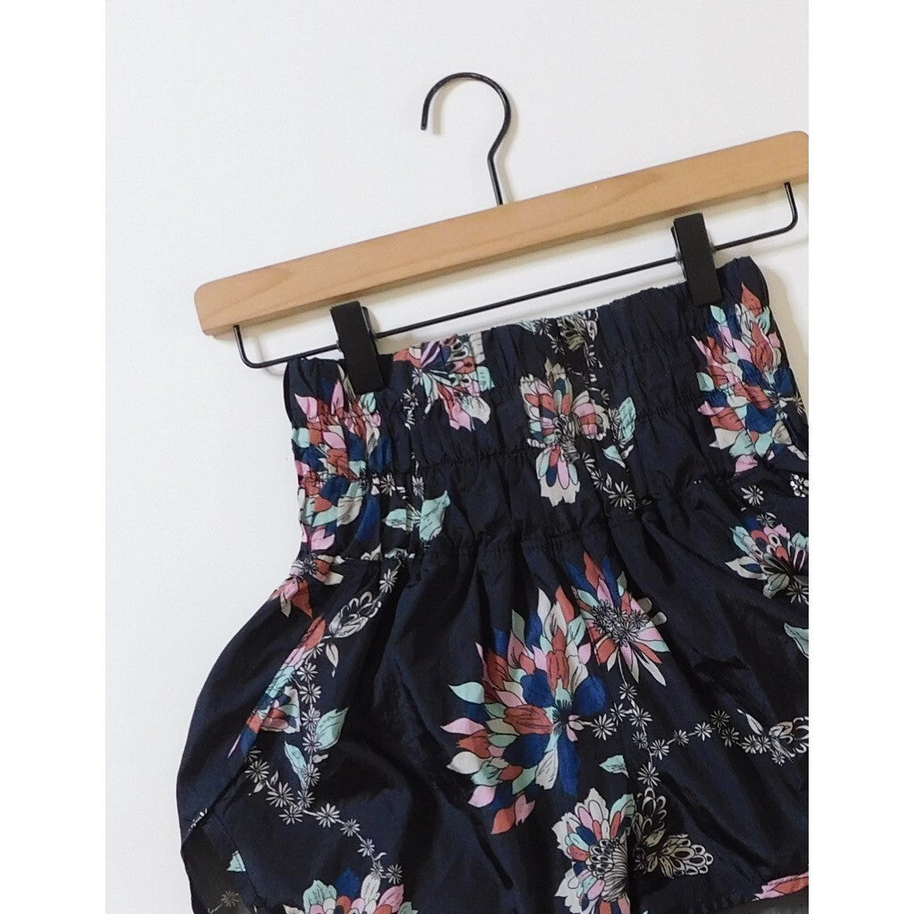 FREE PEOPLE Movement The Way Home Floral Shorts Black Athletic Print X-Small
