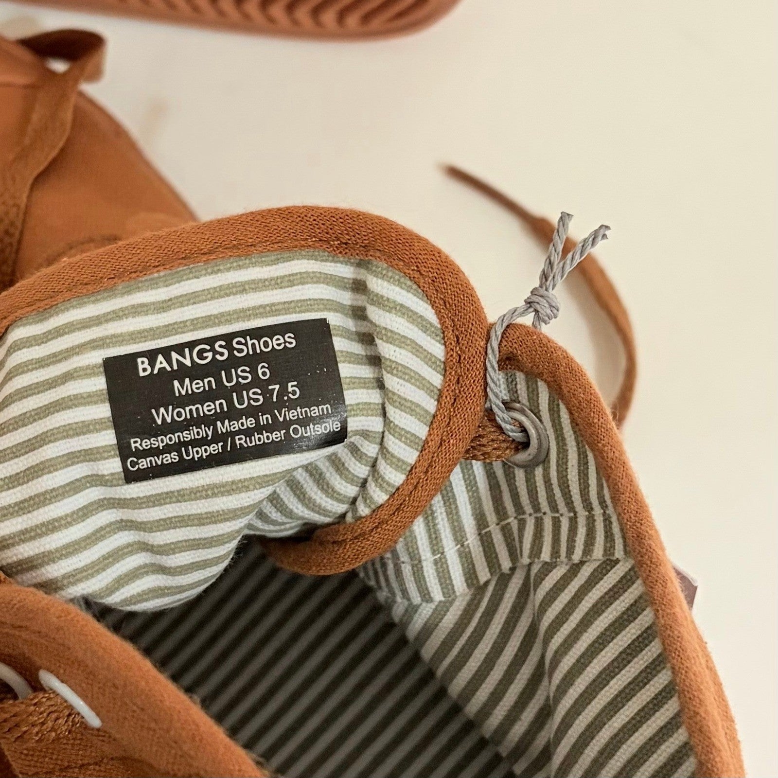NWT!! BANGS Sunrise Mountain Embroidered High Top Shoes Men's 6 Women's 7.5
