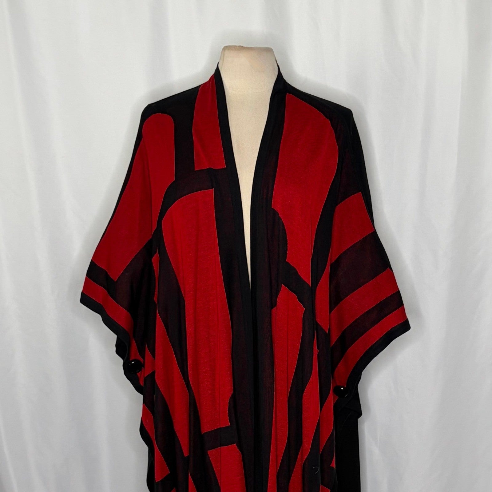 MISOOK Poncho Cape Sweater Red Black Knitwear Button Sides Geometric X-Large