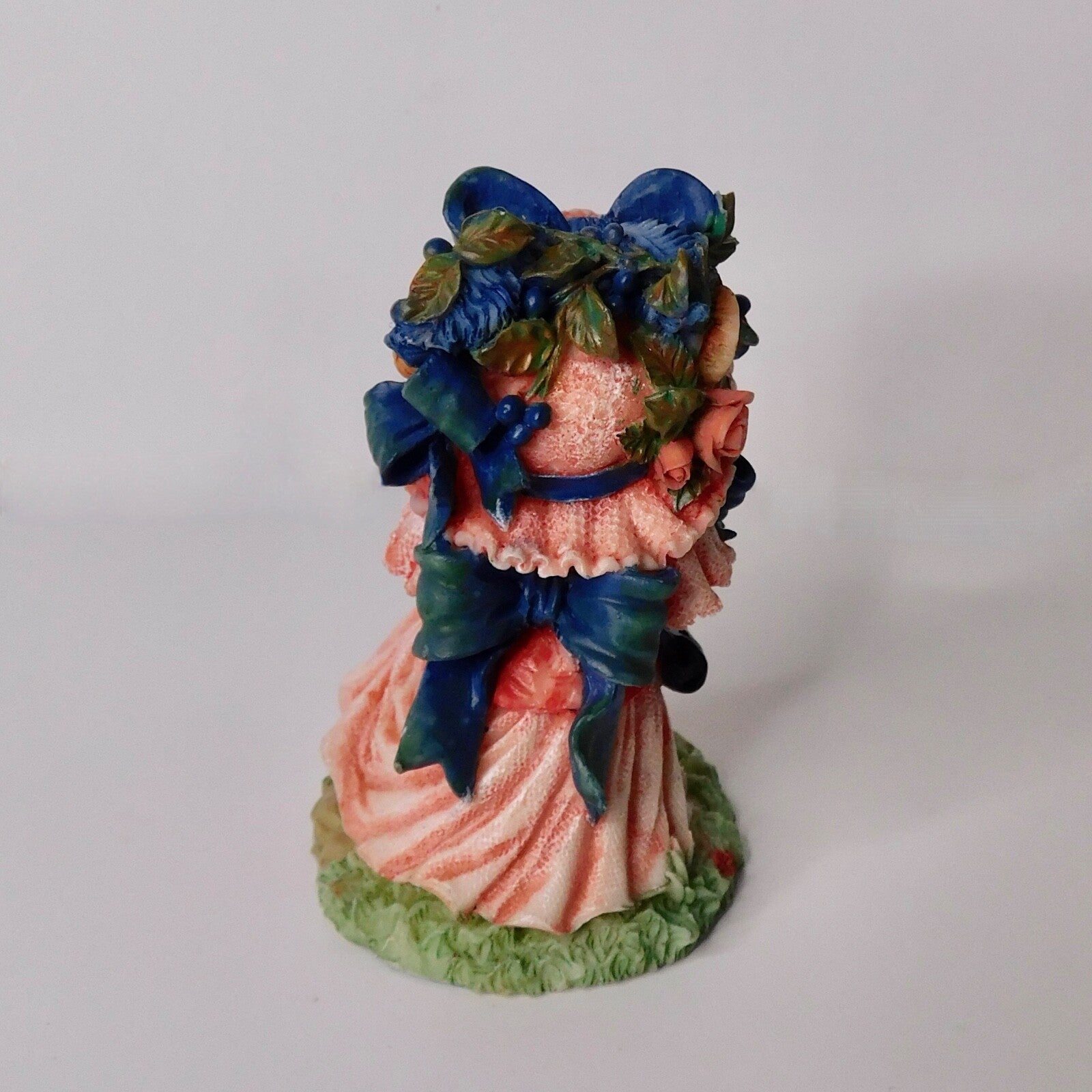 Vintage MAUDE TWEEDY The Thickets at Sweetbriar A Friend So Dear Figurine 1992