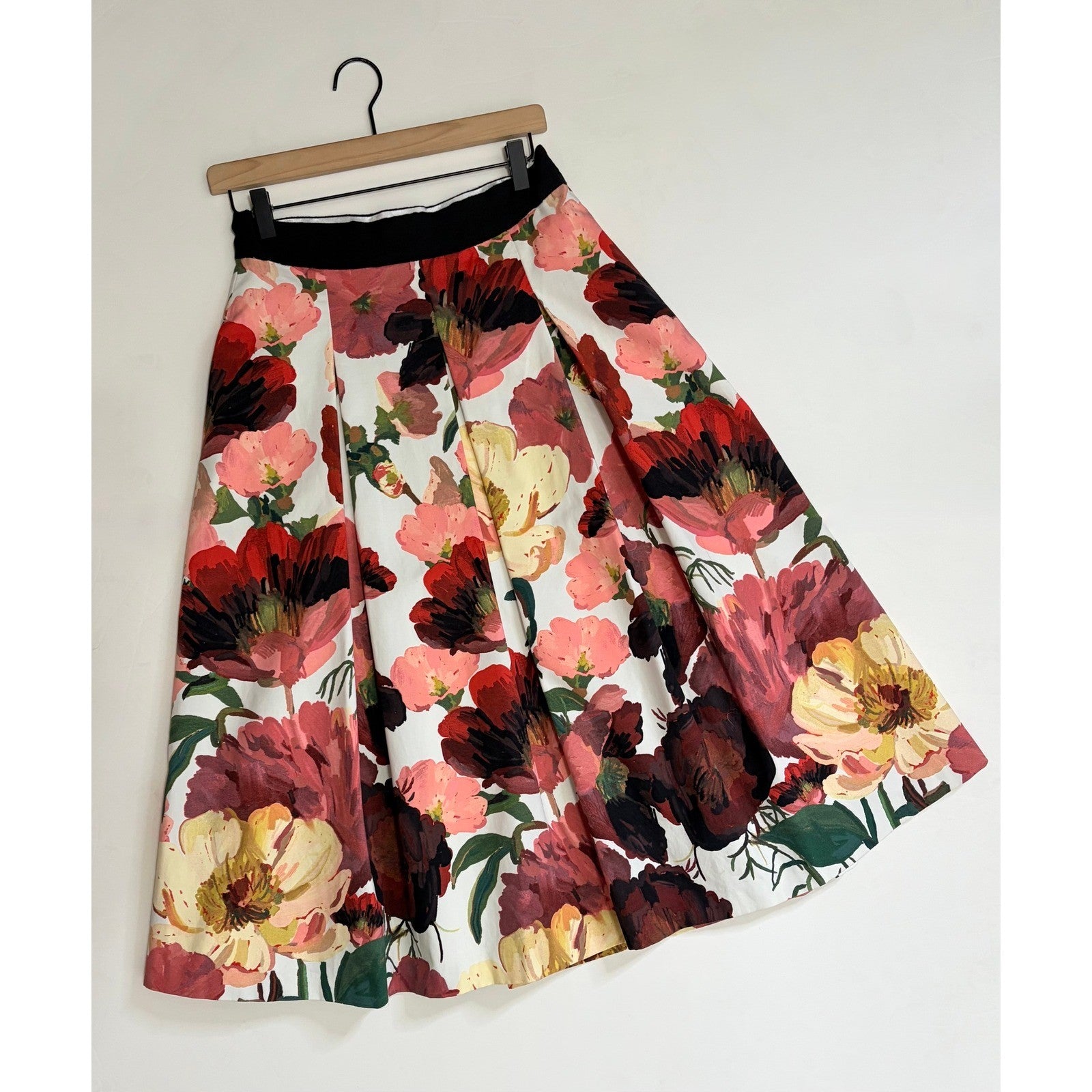 WHBM Floral Midi Skirt Pleated White House Black Market Poppy Poppies Size 6