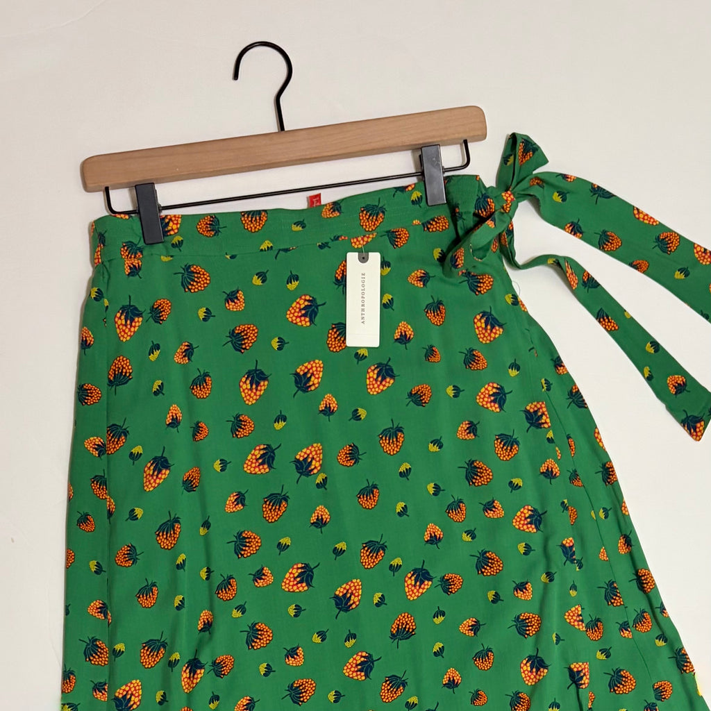 NWT!! ANTHROPOLOGIE Colloquial Wrap Skirt #35 Conversations Strawberry Medium
