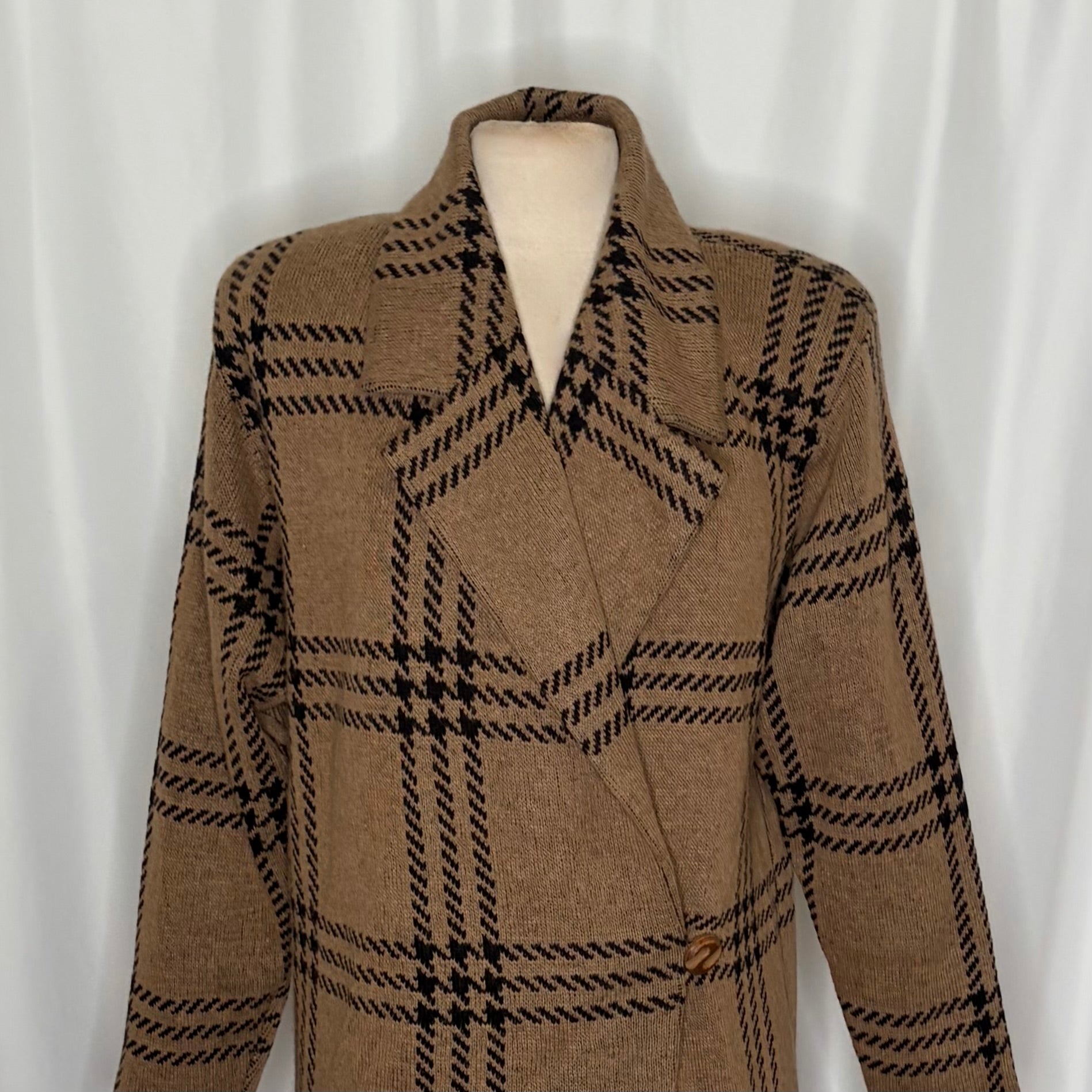 Vintage St. John Saks Fifth Avenue Plaid Knit Blazer – Size 8