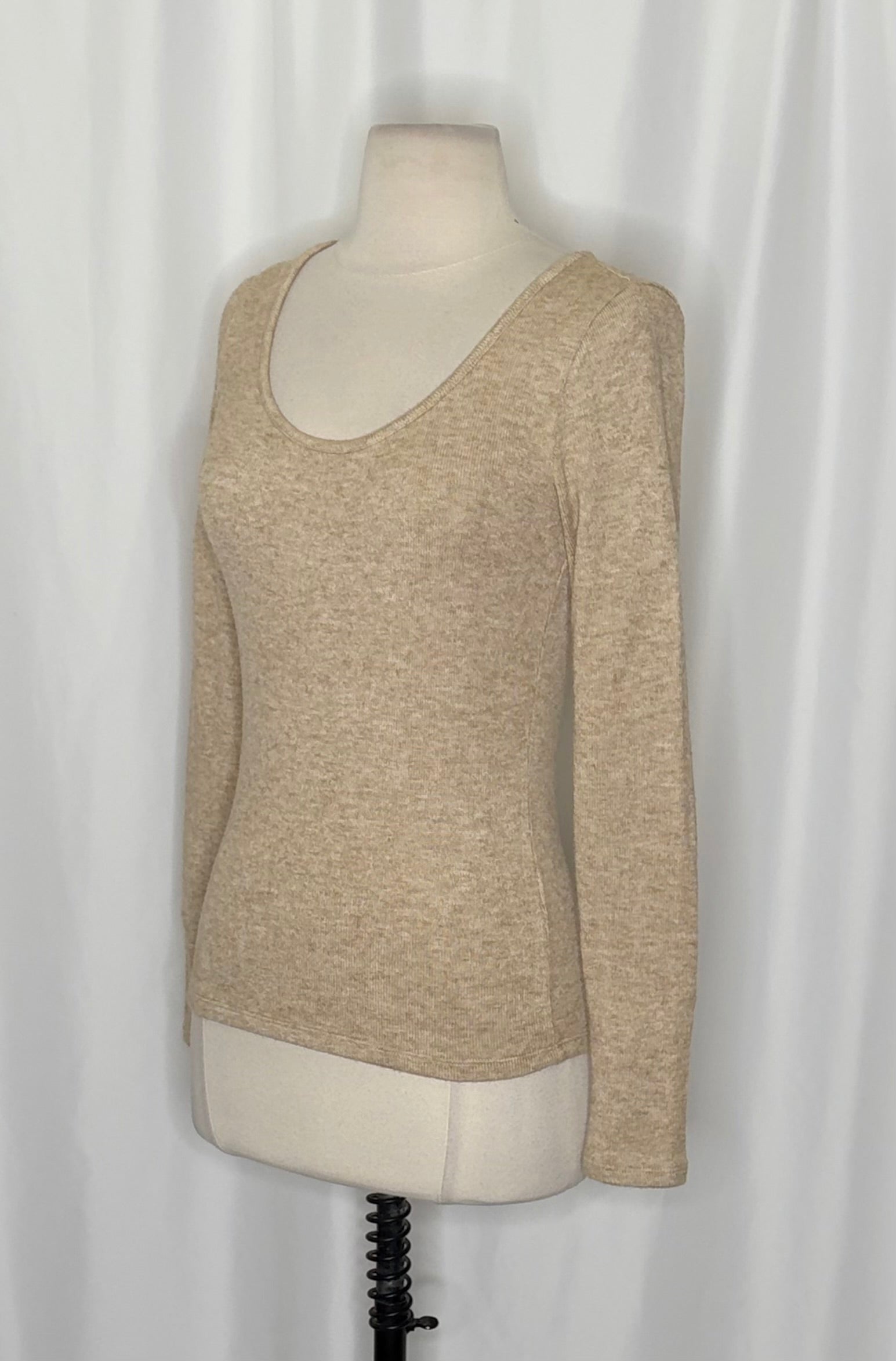 VINCE Scoop Neck Stretch Knit Long Sleeve Pullover Top Beige Tan Knitwear XS