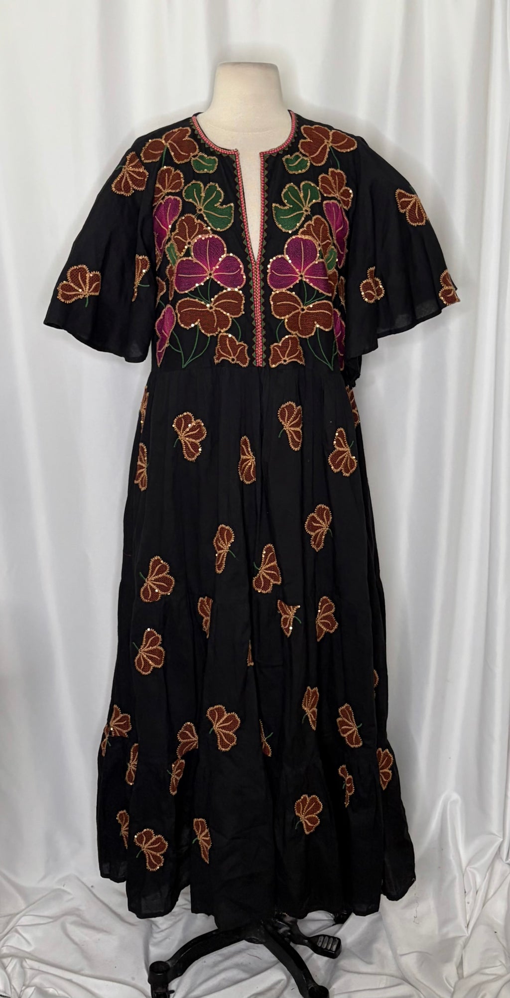 OLIPHANT Embroidered Sequin Floral Midi Maxi Dress Pockets Bohemian Medium