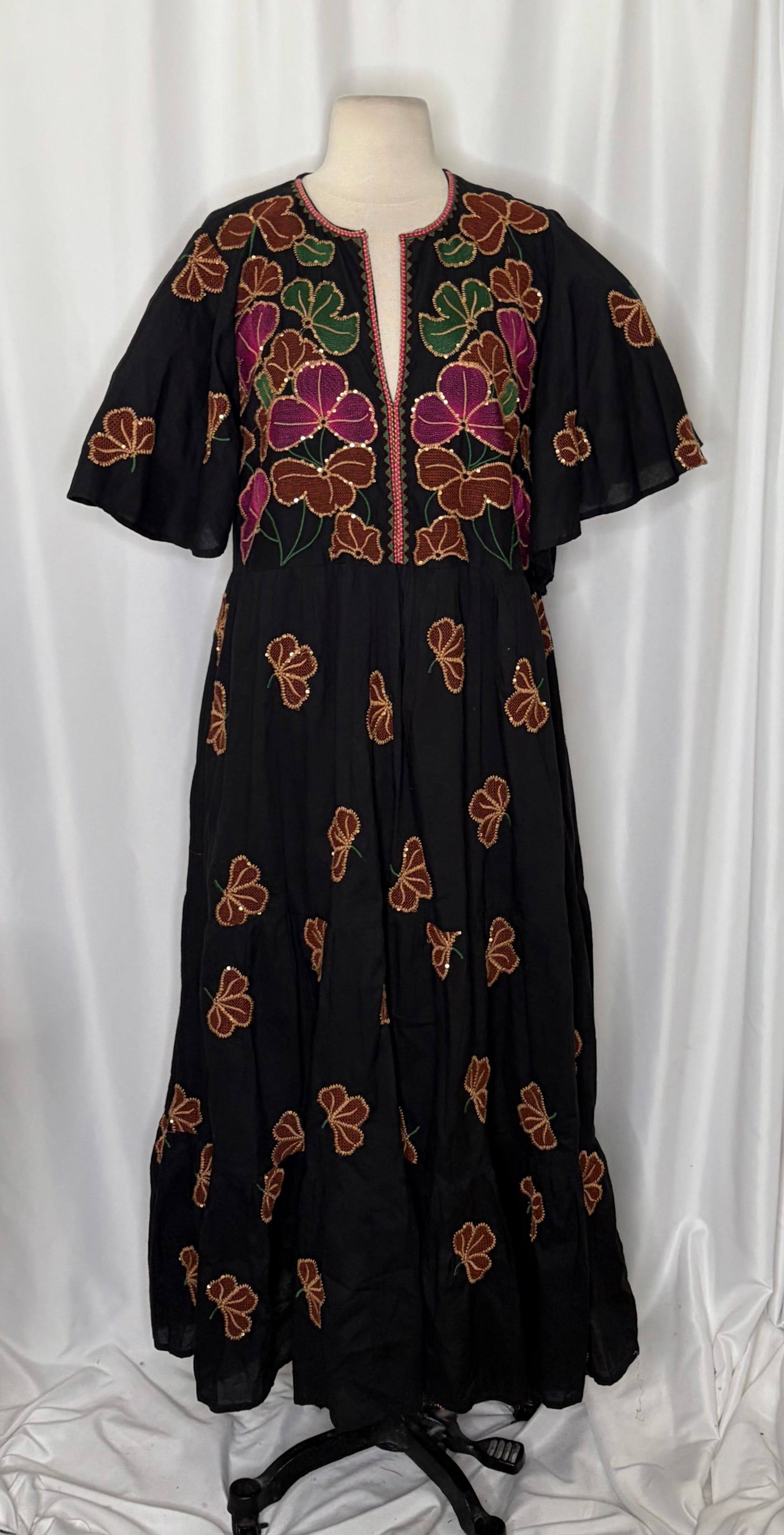 OLIPHANT Embroidered Sequin Floral Midi Maxi Dress Pockets Bohemian Medium